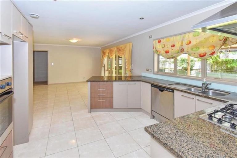 Photo of property in 416 Chapel Road, Flat Bush, Auckland, 2016