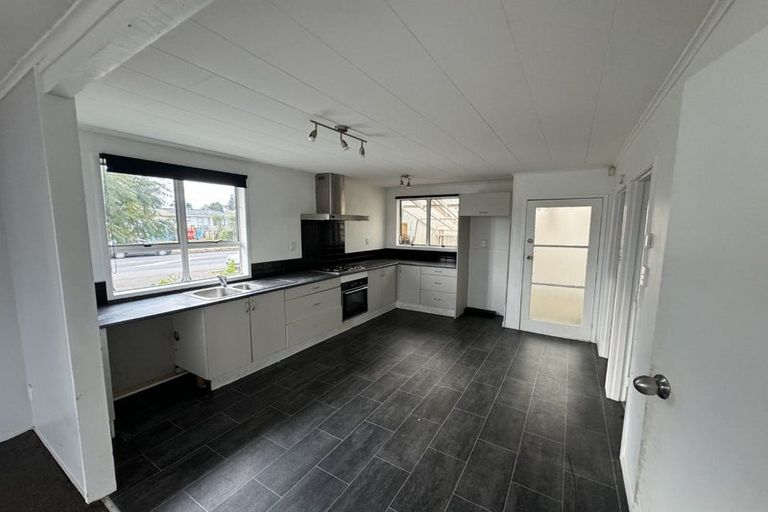 Photo of property in 166 Mahia Road, Wattle Downs, Auckland, 2103