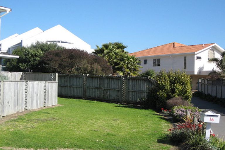 Photo of property in 16 Panorama Place, Coastlands, Whakatane, 3120