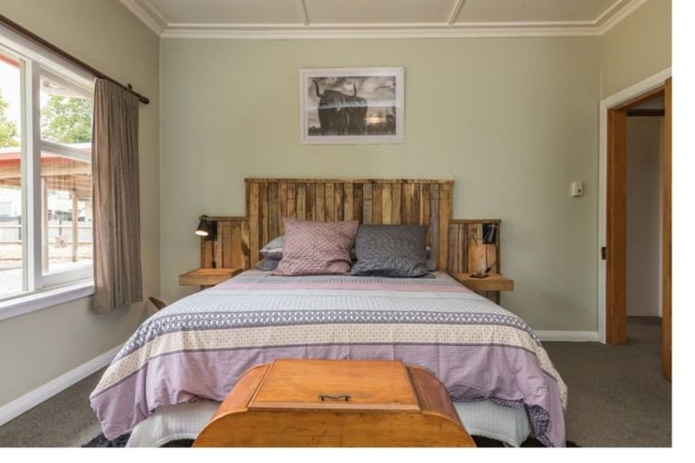 Photo of property in 10 Miller Street, Otane, 4202