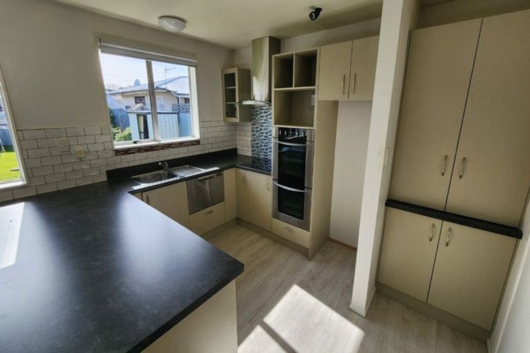 Photo of property in 1/19 Sturrocks Road, Redwood, Christchurch, 8051