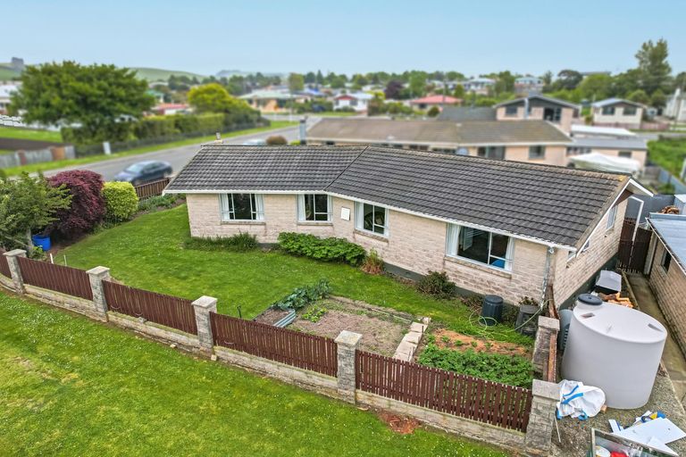 Photo of property in 44 Grove Avenue, Weston, Oamaru, 9401