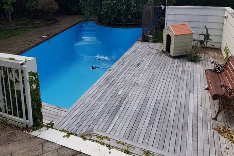 Photo of property in 126 Cook Street, Cockle Bay, Auckland, 2014