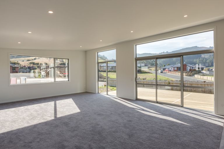 Photo of property in 4 Glendermid Close, Sawyers Bay, Port Chalmers, 9023