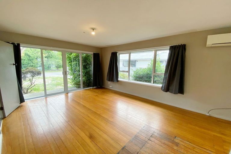 Photo of property in 9 Gladson Avenue, Sockburn, Christchurch, 8042