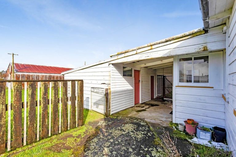 Photo of property in 43 Miro Street, Inglewood, 4330