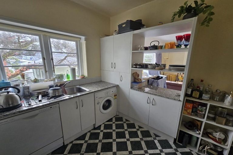 Photo of property in 82 Majoribanks Street, Mount Victoria, Wellington, 6011