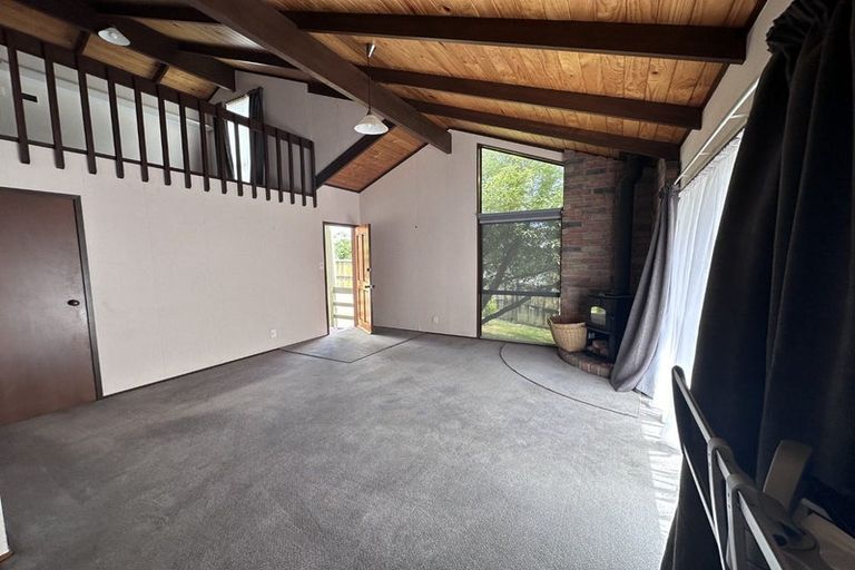 Photo of property in 48 Banyan Drive, Totara Heights, Auckland, 2105