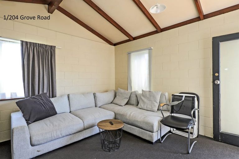 Photo of property in 1/204 Grove Road, Mayfair, Hastings, 4122