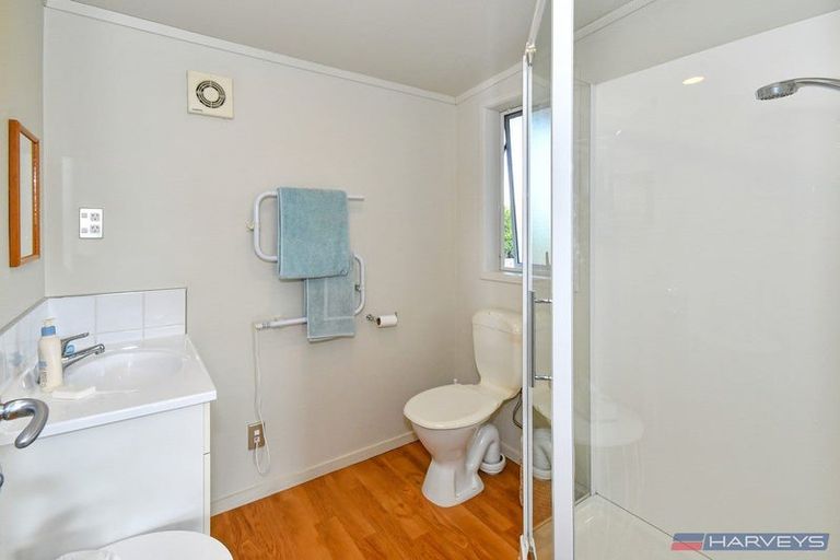 Photo of property in 88 Howard Road, Orere Point, Papakura, 2585