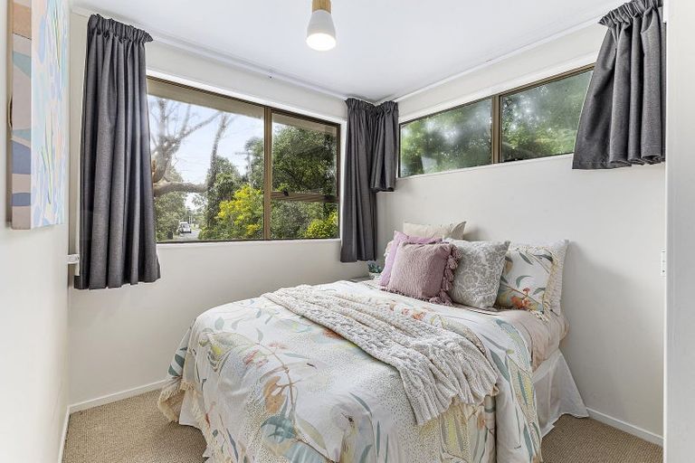 Photo of property in 28a Whanake Street, Titahi Bay, Porirua, 5022