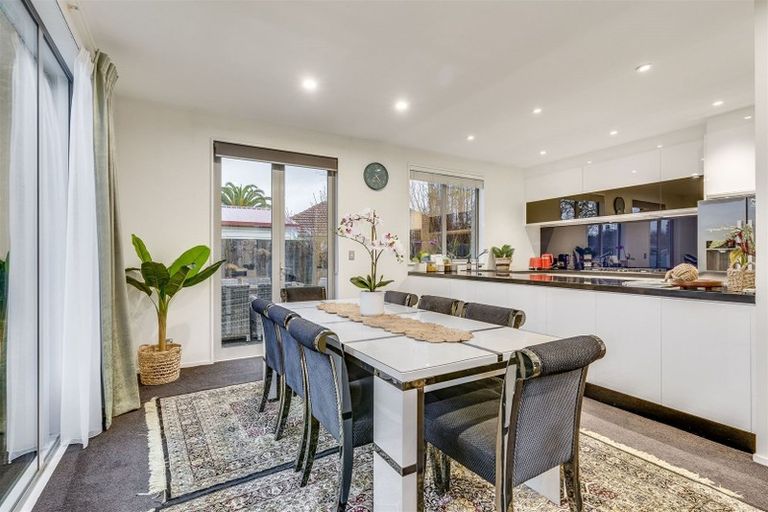 Photo of property in 1 Westpark Drive, Burnside, Christchurch, 8053