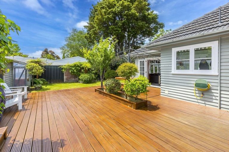 Photo of property in 8 Henry Street, Ebdentown, Upper Hutt, 5018