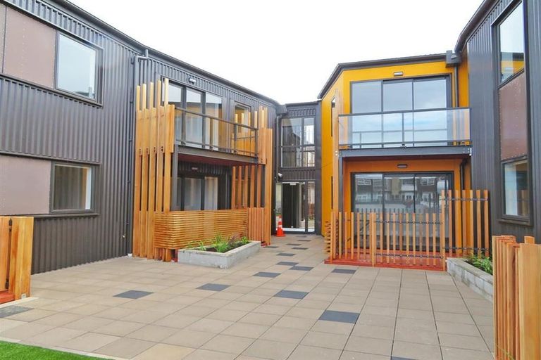 Photo of property in The Firemans Apartments, 214/321 Jackson Street, Petone, Lower Hutt, 5012