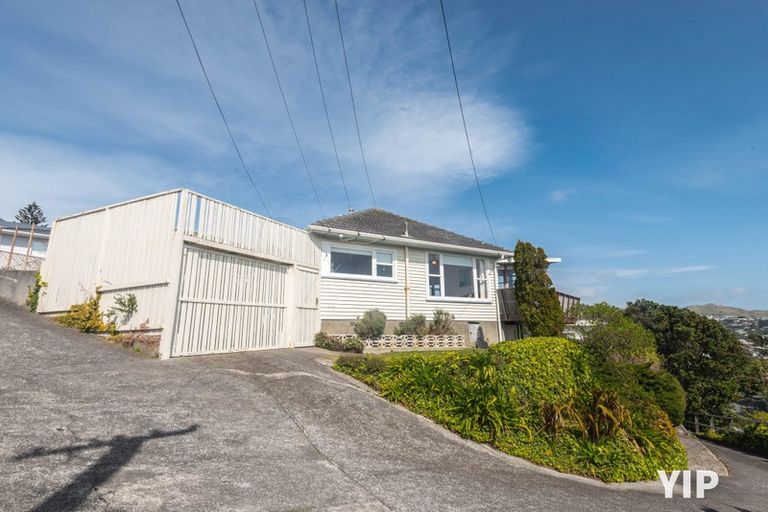 Photo of property in 206 Helston Road, Paparangi, Wellington, 6037