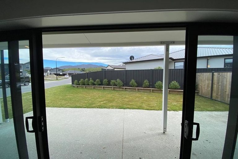 Photo of property in 35 Silver Street, Lower Shotover, Queenstown, 9304