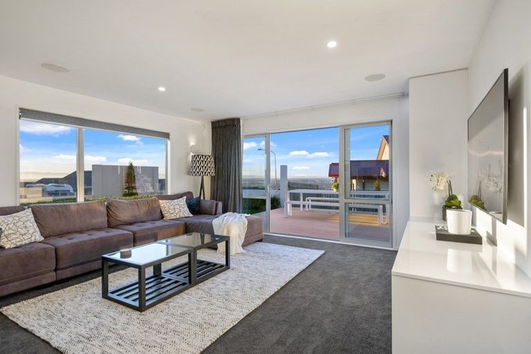 Photo of property in 131 Ravensdale Rise, Westmorland, Christchurch, 8025