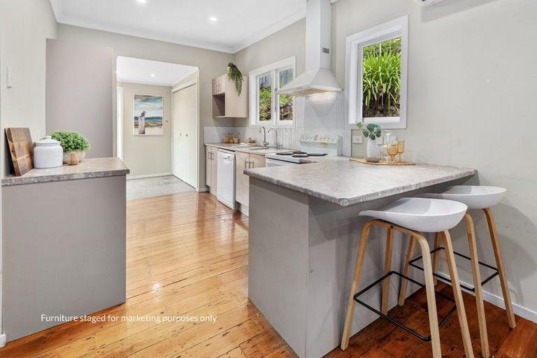 Photo of property in 75 Hatea Drive, Regent, Whangarei, 0112