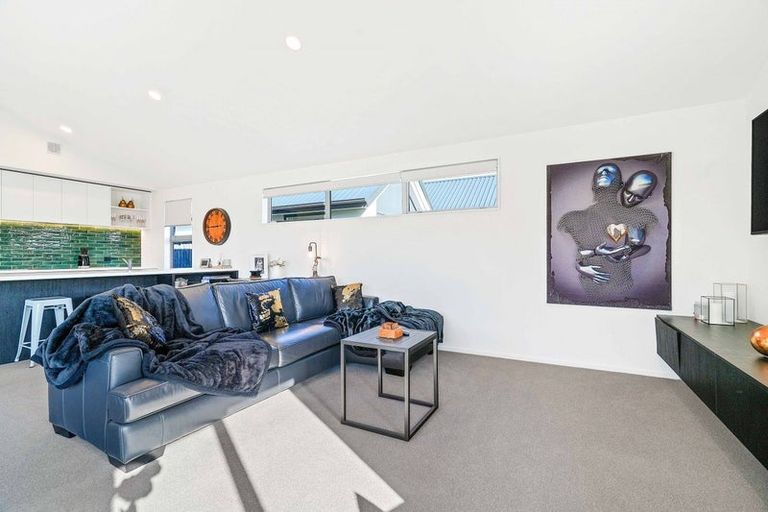 Photo of property in 8 John Raven Lane, Woodend, 7610