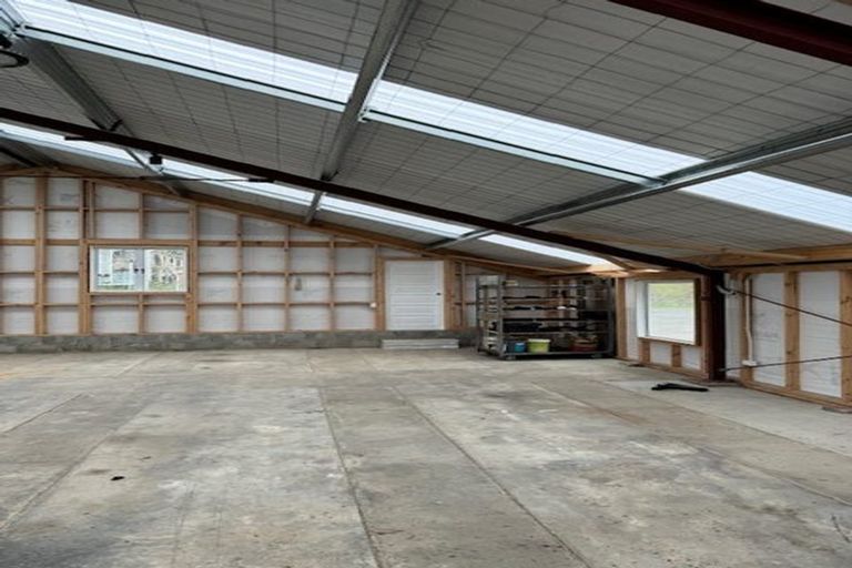 Photo of property in 135 Chamberlain Road, Bombay, 2675