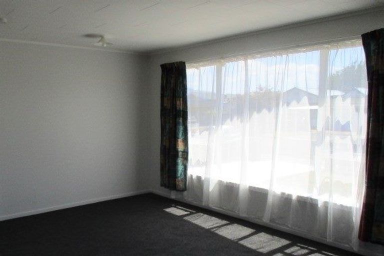 Photo of property in 12 Seddon Street, Glenholme, Rotorua, 3010