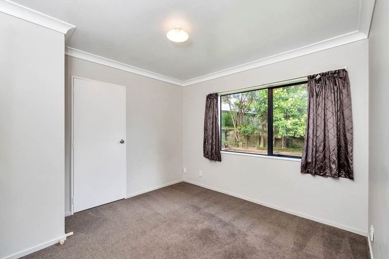 Photo of property in 170 Pooks Road, Swanson, Auckland, 0612