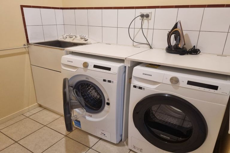 Photo of property in 4 Evergreen Parade, Rosehill, Papakura, 2113