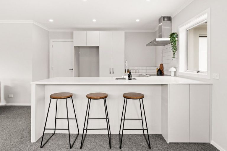 Photo of property in 2/52 Park Road, Greenmeadows, Napier, 4112