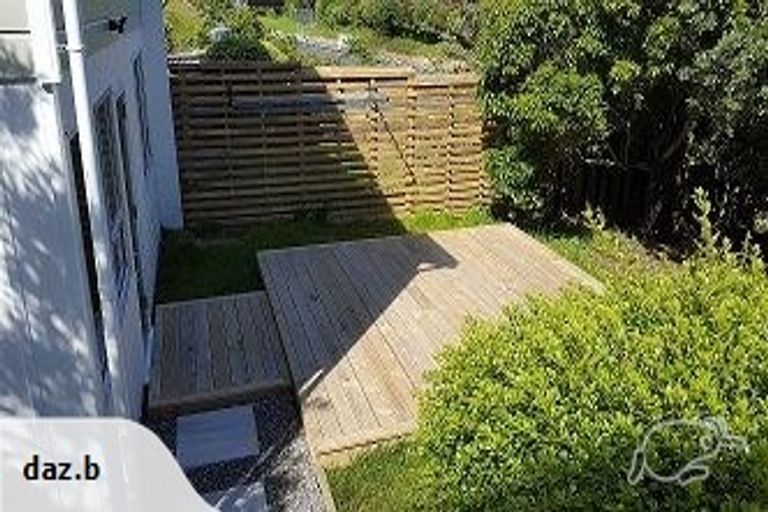 Photo of property in 5 Brydon Way, Paparangi, Wellington, 6037