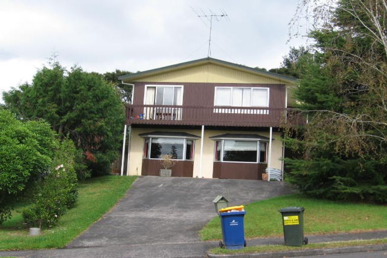Photo of property in 25 Puketitiro Street, Glen Eden, Auckland, 0602