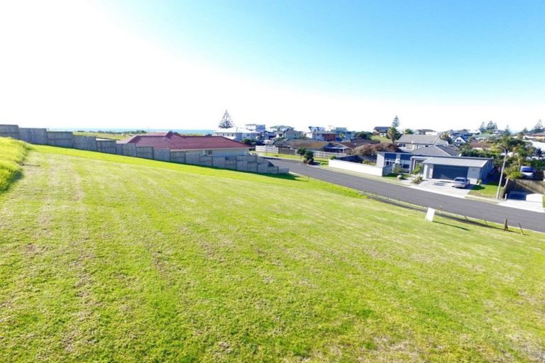 Photo of property in 41 Omega Place, Coastlands, Whakatane, 3120
