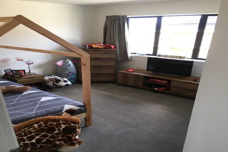 Photo of property in 17 Longcot Drive, Rolleston, 7615