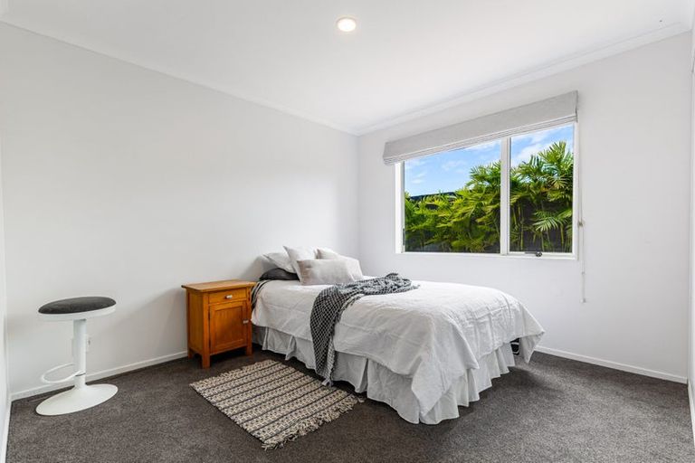 Photo of property in 79a Wharf Road, Te Atatu Peninsula, Auckland, 0610