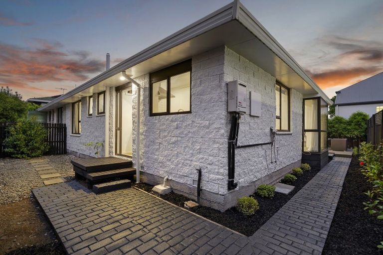 Photo of property in 2/60a Somme Street, St Albans, Christchurch, 8014