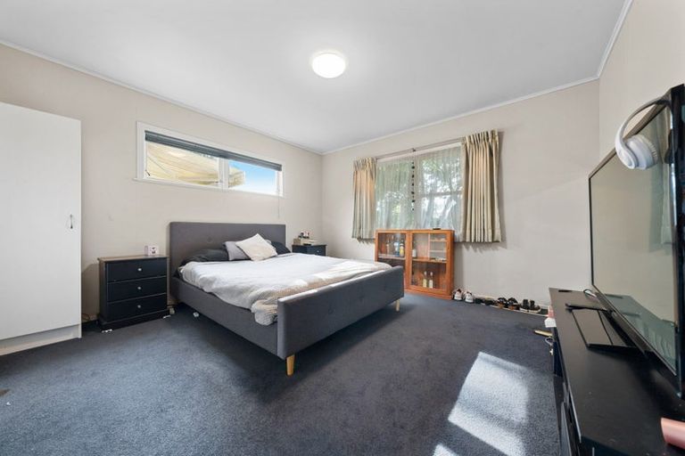Photo of property in 91 Stottholm Road, Titirangi, Auckland, 0604