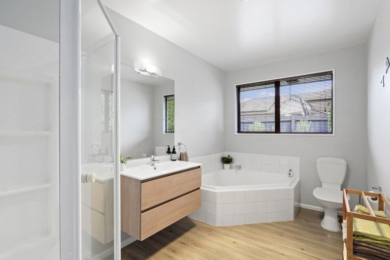 Photo of property in 9 Napoleon Close, Harewood, Christchurch, 8051