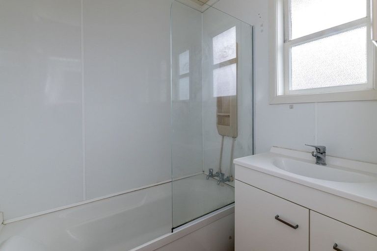 Photo of property in 59 Tiro Tiro Road, Levin, 5510