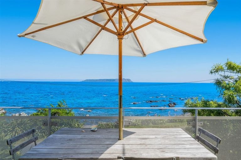 Photo of property in 80 Moana Road, Plimmerton, Porirua, 5026