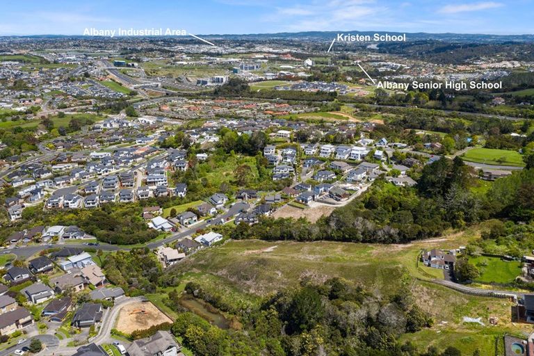 Photo of property in 95 Lonely Track Road, Fairview Heights, Auckland, 0632