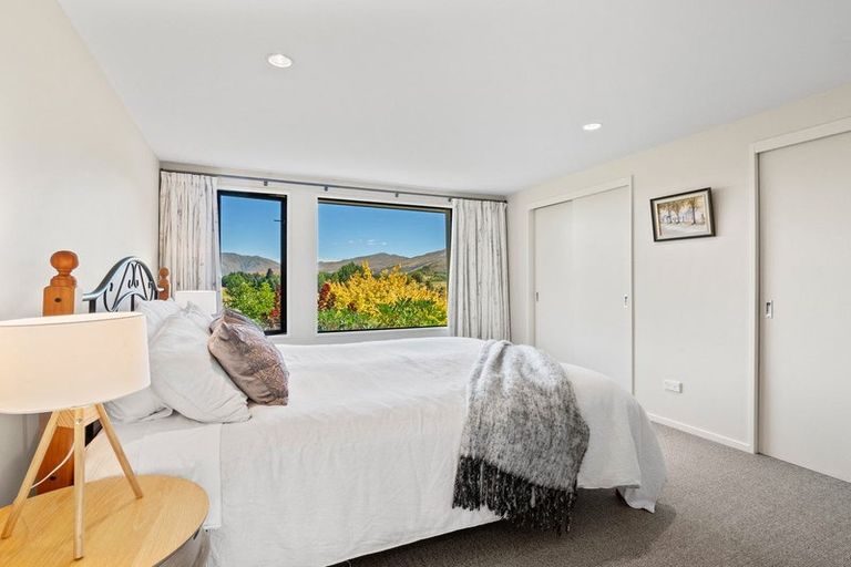 Photo of property in 5 Cotter Avenue, Arrowtown, 9302