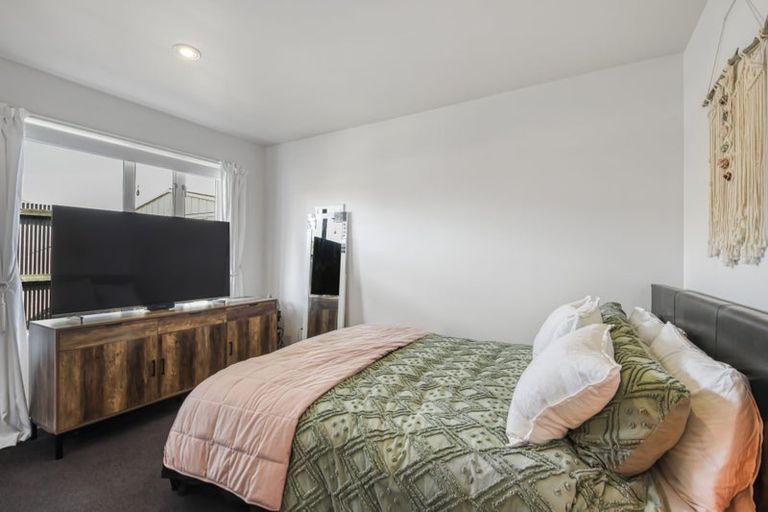 Photo of property in 2/74 Russley Road, Russley, Christchurch, 8042