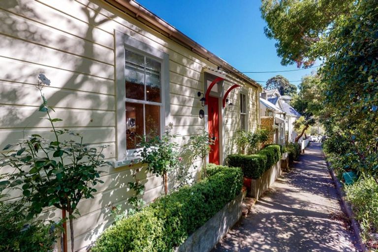 Photo of property in 204 Sydney Street West, Thorndon, Wellington, 6011