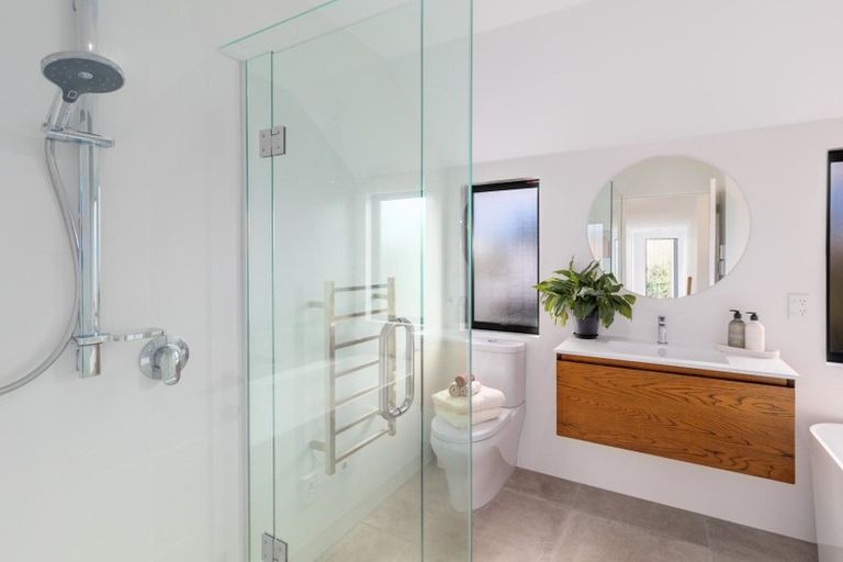 Photo of property in 49a Hawkesbury Avenue, St Albans, Christchurch, 8014