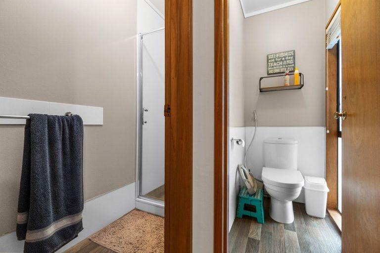 Photo of property in 28 Lachlan Drive, Dinsdale, Hamilton, 3204