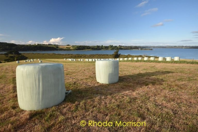 Photo of property in 47 Matahehe Lane, Tinopai, 0593