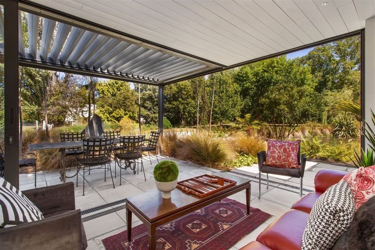 Photo of property in 27 Fendalton Road, Fendalton, Christchurch, 8014