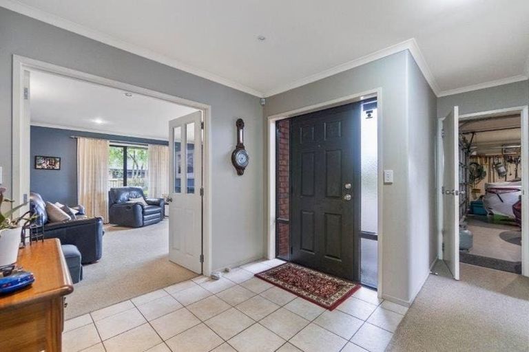 Photo of property in 99 Rototuna Road, Rototuna, Hamilton, 3210