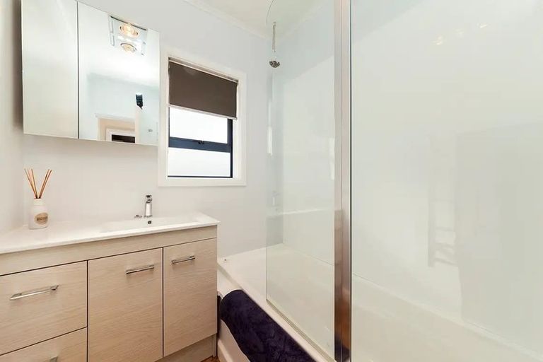 Photo of property in 19a Don Buck Road, Massey, Auckland, 0614