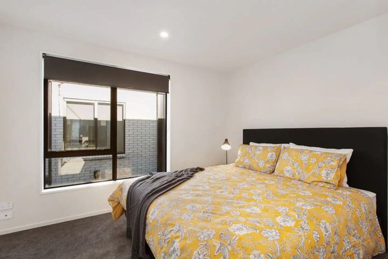 Photo of property in 2/329 Lincoln Road, Addington, Christchurch, 8024