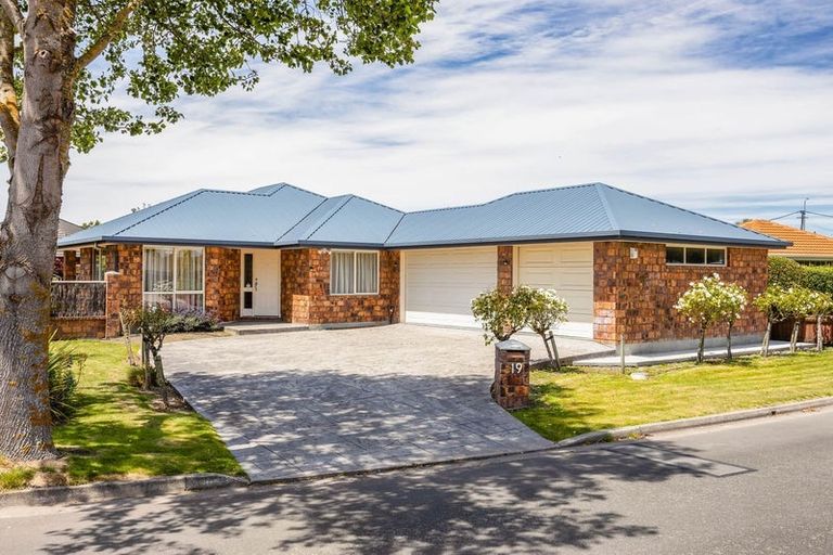 Photo of property in 19 Baltimore Green, Shirley, Christchurch, 8061